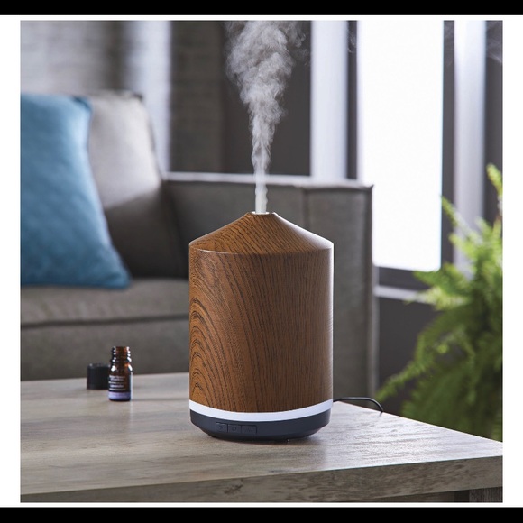 Better Homes And Gardens Other - BH & Garden woodgrain Ultrasonic Aroma Diffuser